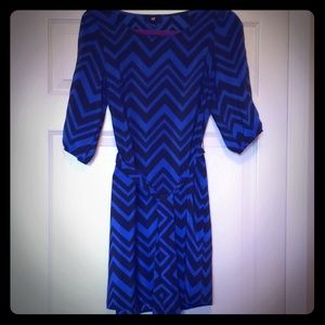 Chevron polyester belted dress
